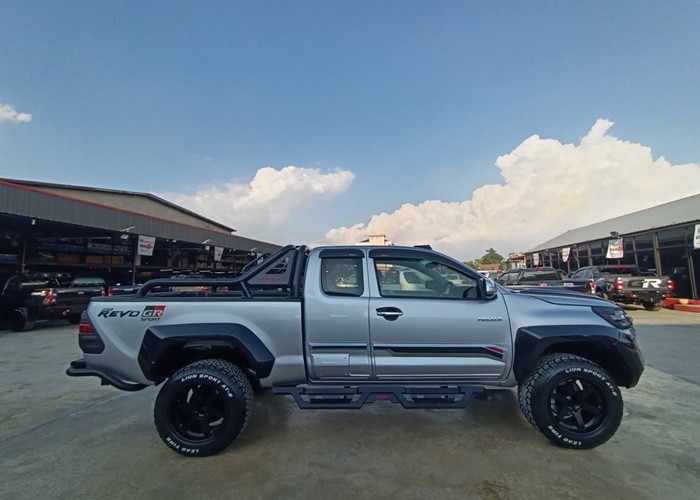 Used 11
                    TOYOTA
                     for Sale Image